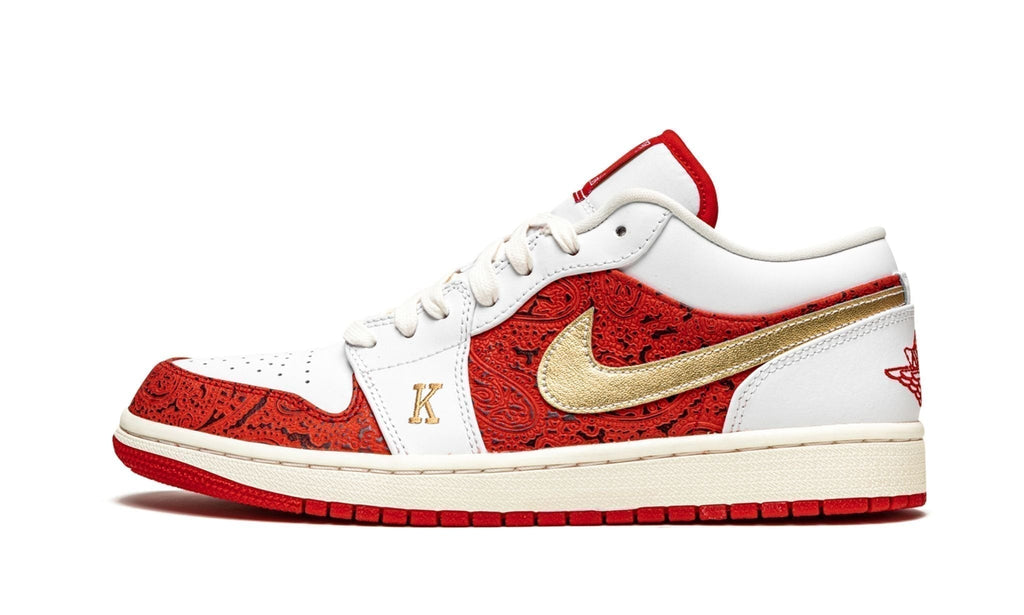 Air Jordan 1 Low SE Spades Sneakers
