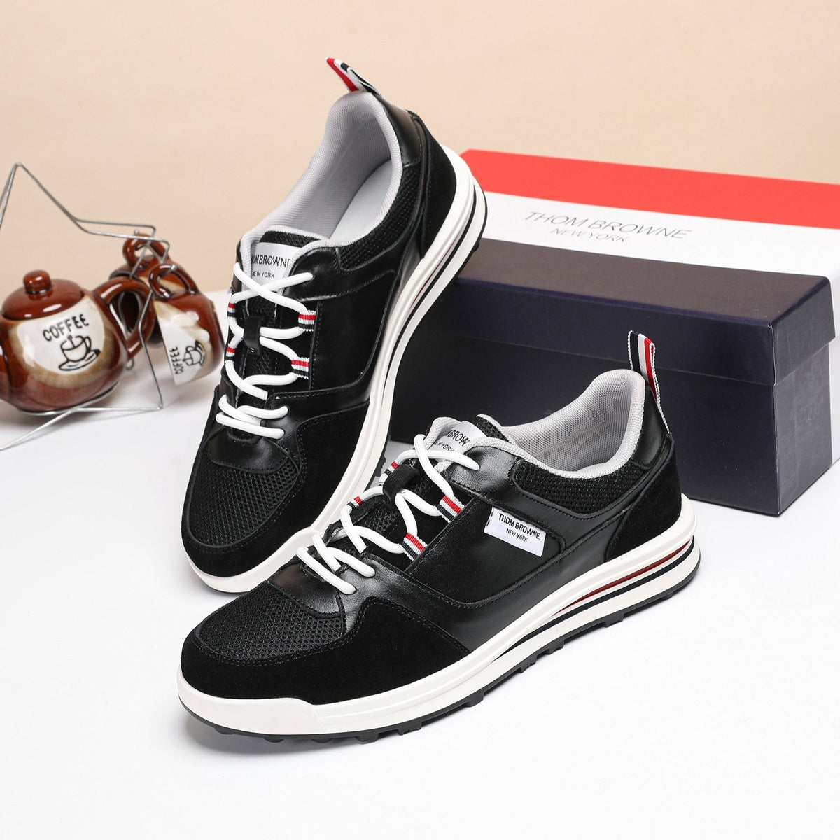 Thom Browne White Navy Panel Low-Top Sneakers — front