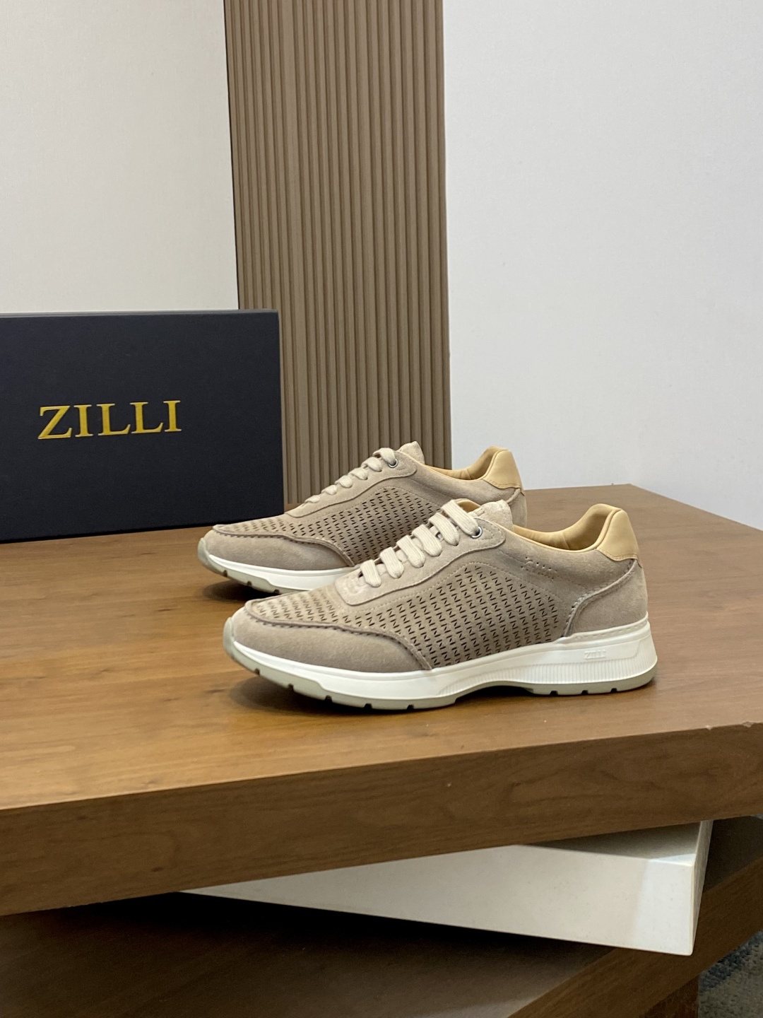 ZILLI Textured Low-Top Sneakers — front